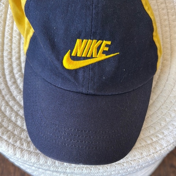 Nike Navy and Yellow Cap - Picture 2 of 5